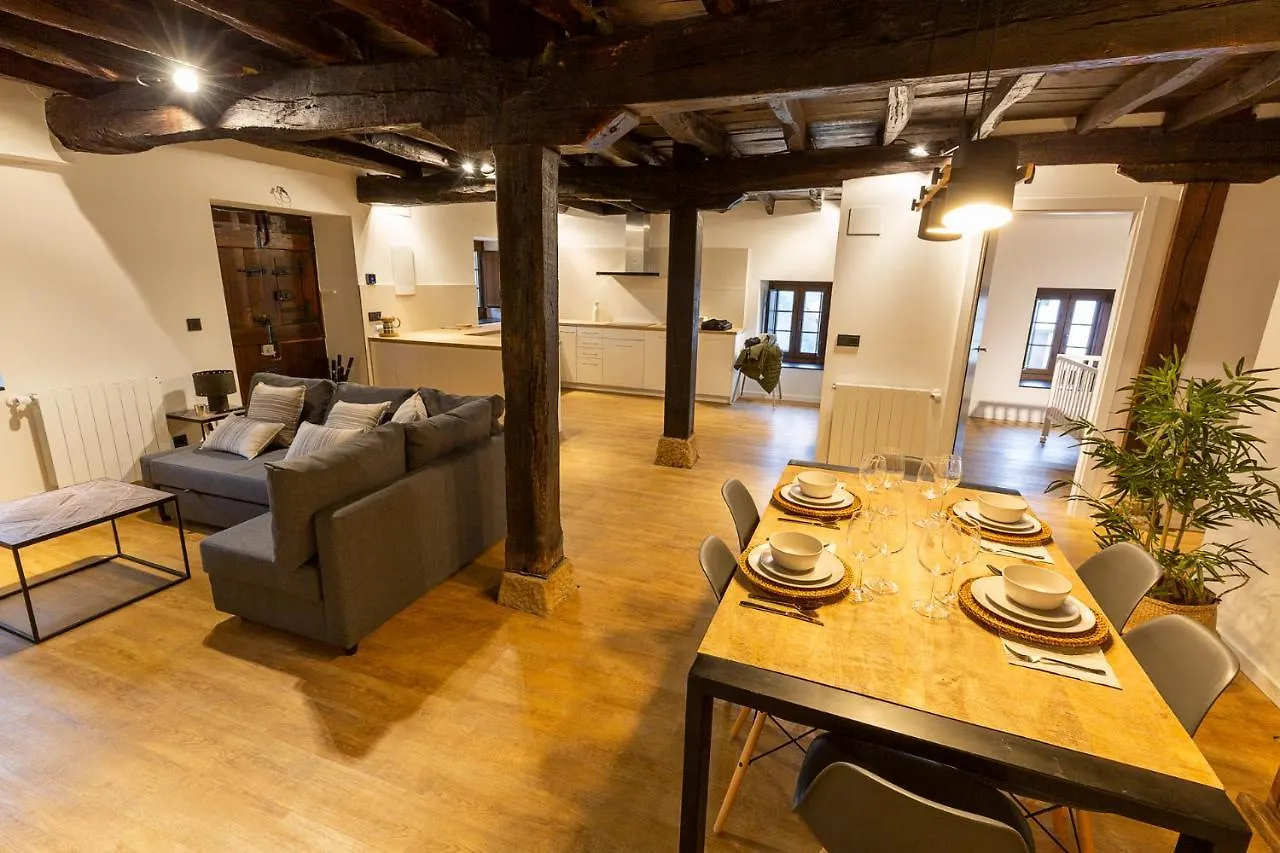 Arbela Apartamentuak Aia